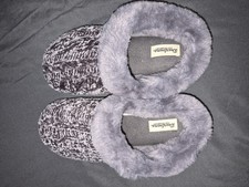 Dearfoams Gray Slip-On Faux Fur Slippers Women  s Geometric Knit Comfort