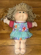 A Vintage Cabbage Patch Kid With Crimp & Curl Light Brown  Hair 1991 Hasbro