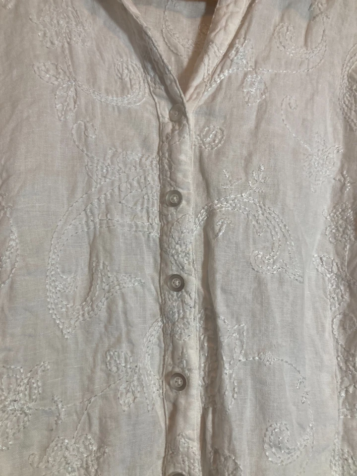 Top de lino Tweeds para mujer 3X blanco bordado por todas partes cuadrado Lagom Beachy Plus Foto 4 de 4