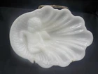 Vtg Angel Avon Angel In Shell Soap Trinket Vanity Dish Milk White Glass Cherub