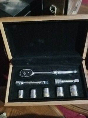 Snap-on 70th Anniversary 24K Gold 8pc Collectors Ratchet/Socket