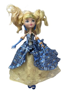 Ever After High Blondie Lockes Thronecoming Doll With Earrings And Shoes
