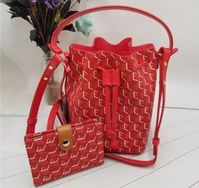 New! Estee Lauder Faux Leather Makeup Bag Tote with Straps