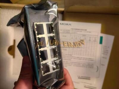 1x MOXA IM-6700A-8TX Ethernet interface module New