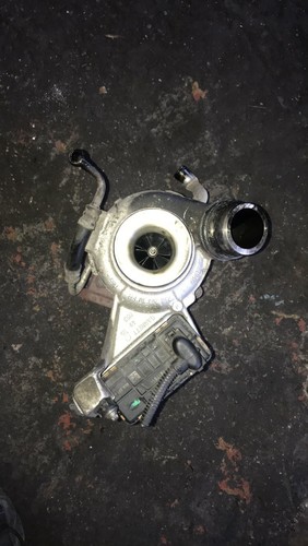 BMW 3 E90 E91 2010 Diesel 105kW Turbolader Turbo 25820310FR