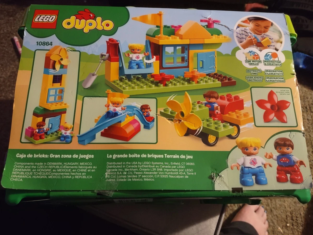 storm skepsis genetisk Lego DUPLO Large Playground Brick Box 10864 Set blonde girl 71 Pieces BRAND  NEW | eBay