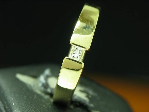 14kt 585 Gelbgold Ring mit 0,12ct Diamant Besatz / 3,2g / RG 56,5 - Bild 5 von 6