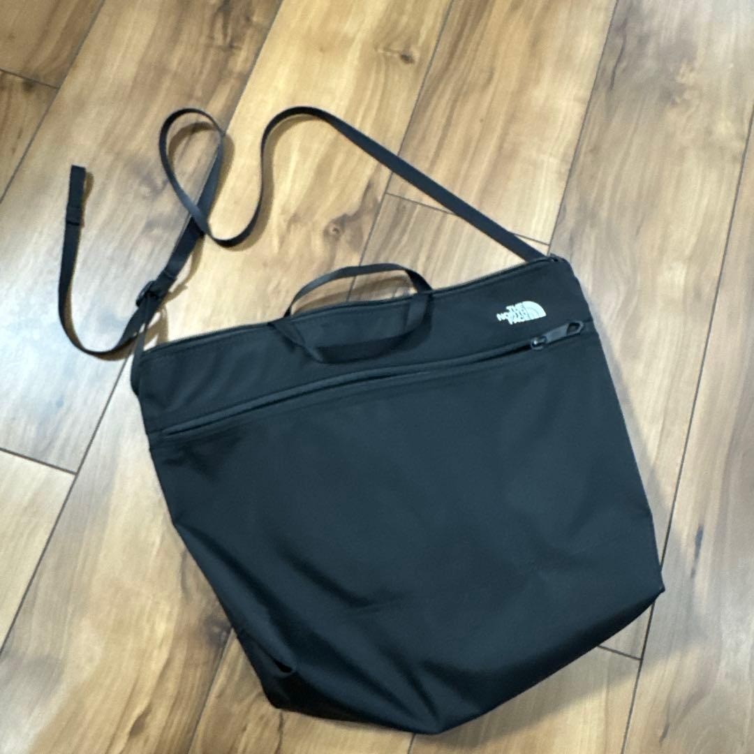 (ASK availability first)The North Face Shoulder B… - image 6