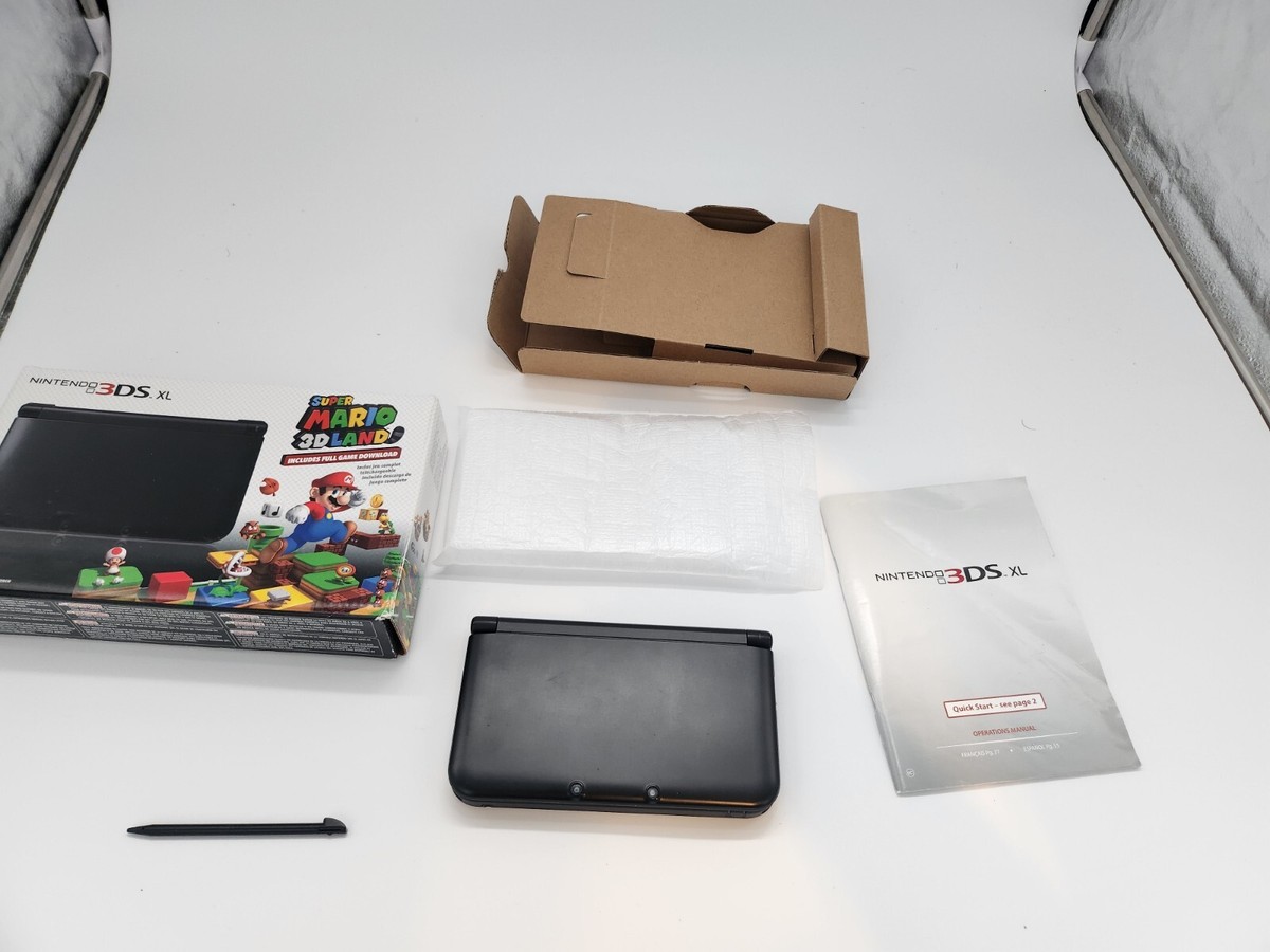 海外版 ニンテンドー3DS XL マリオ Nintendo 3DS XL Black Super Mario 3D Land Bundle