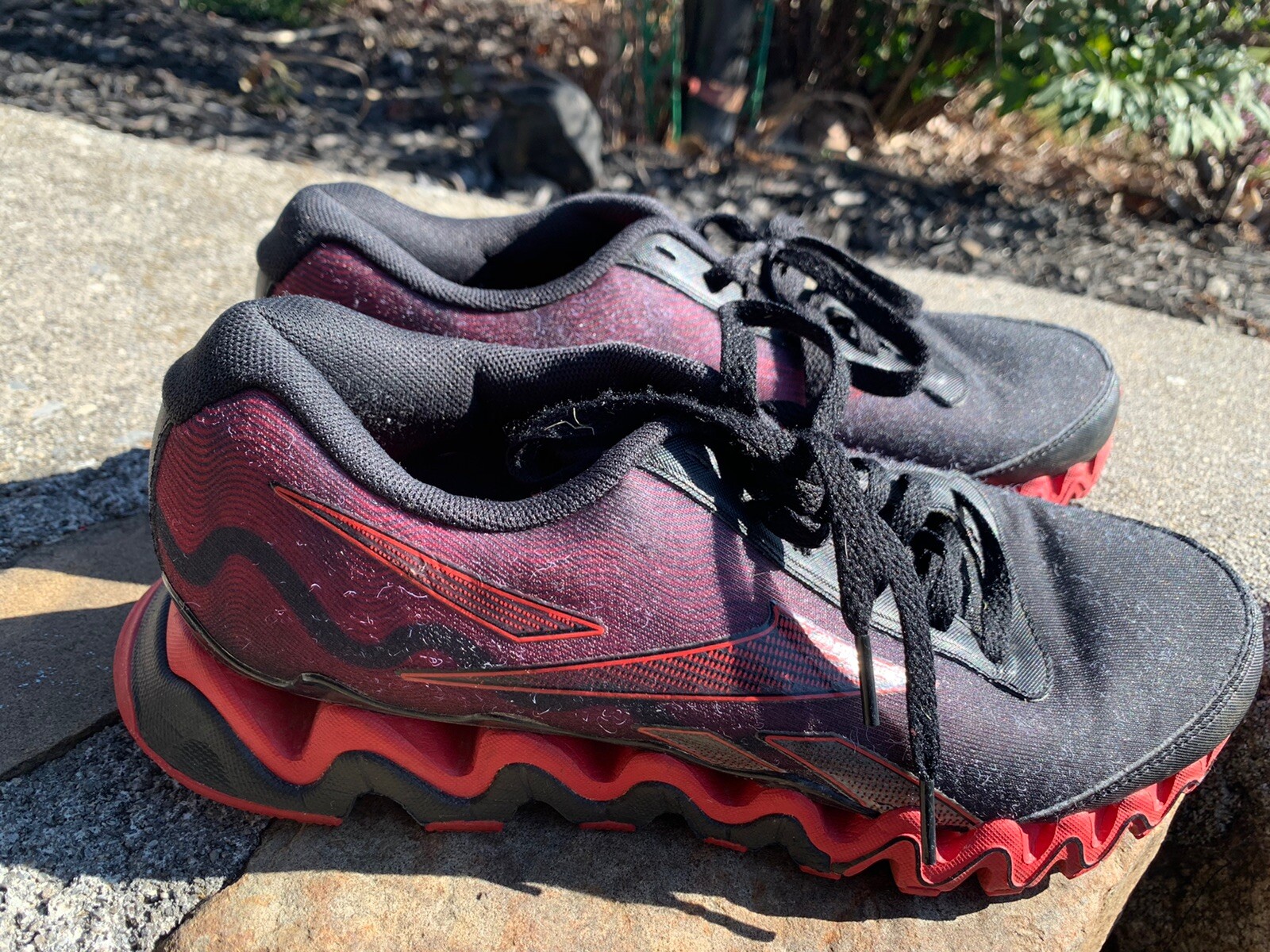 Reebok Zig Tech Shoes Size 7M/39 Black 