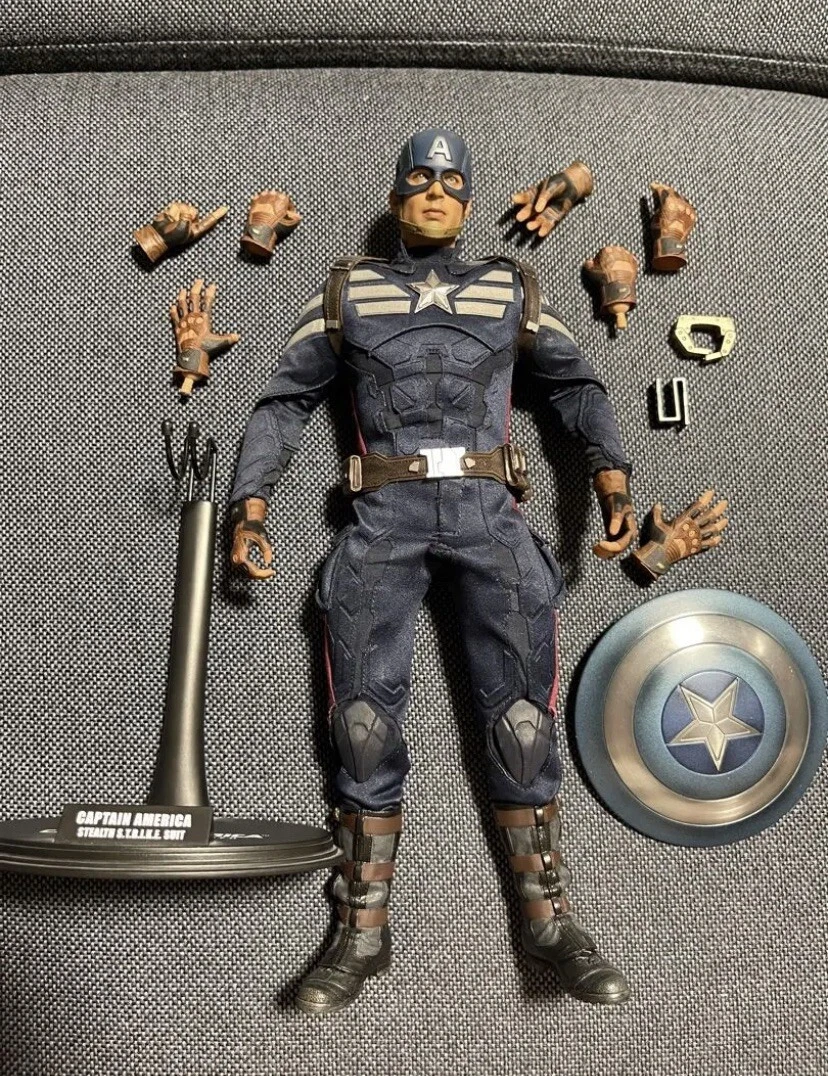 Hot Toys Captain America Winter Soldier Stealth Suit