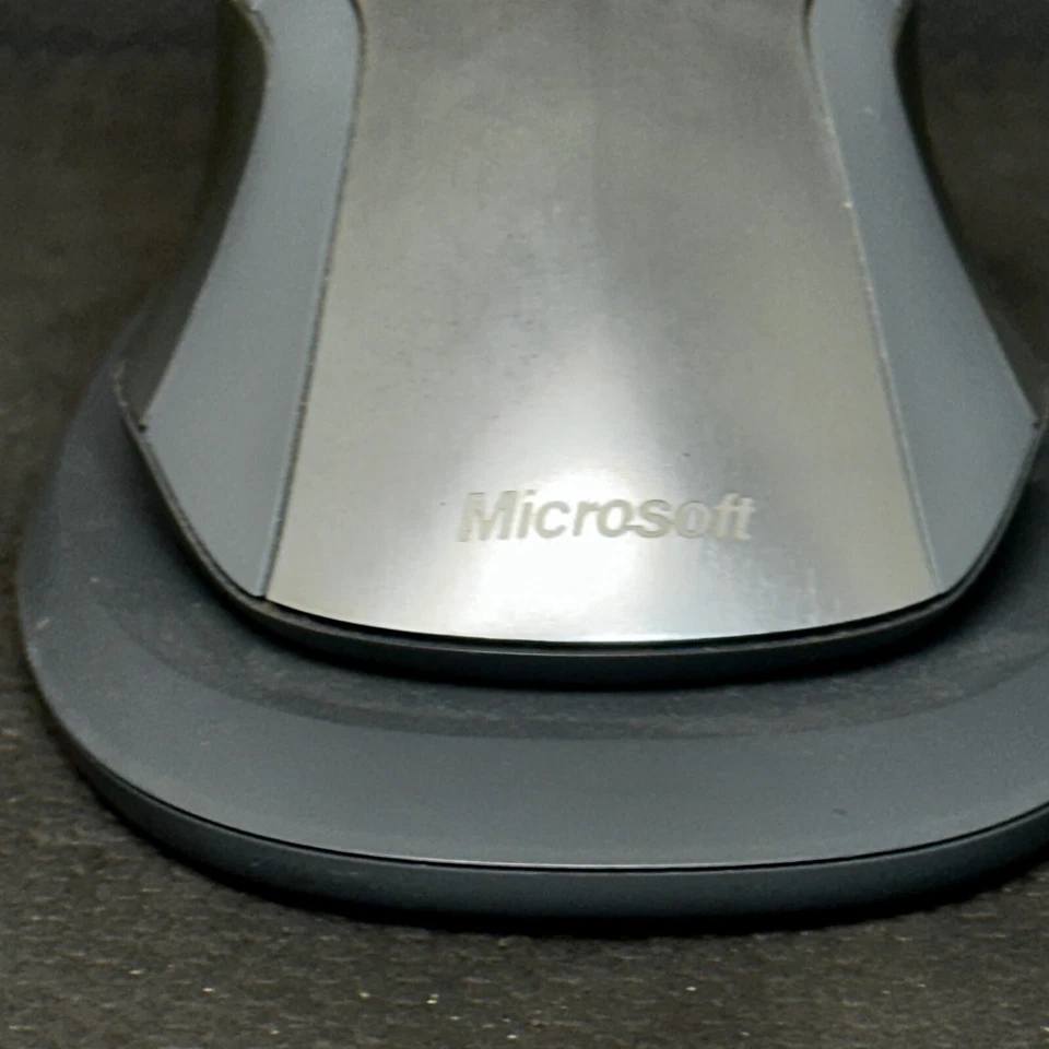 Microsoft Wireless Notebook Mouse 8000 1062 Bluetooth No USB Receiver For Parts - Image 2 of 4