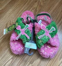 Wicked Movie Defy Gravity Women  s Size 7-8 Fuzzy Pink And Green New Slippers