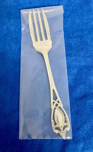 Monticello by Lunt Sterling Silver Salad Fork 6" Antique Flatware. No Mono