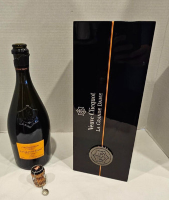 Veuve Clicquot La Grande Dame Lacquer Box & 1998 Empty Bottle & Cork Free S&H