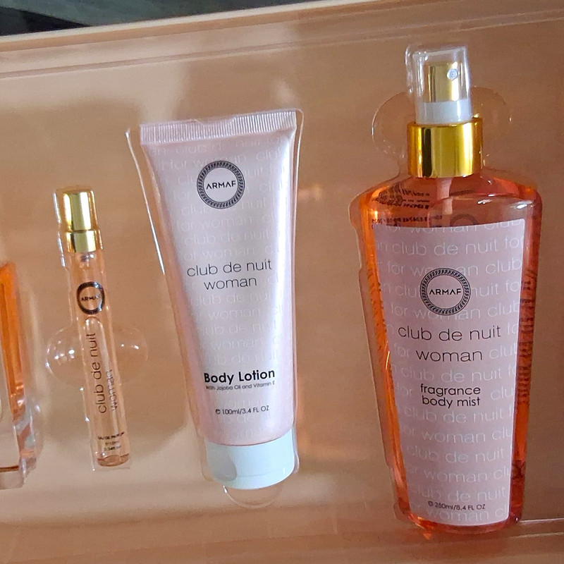 Armaf Club de Nuit Woman 4pc Gift Set EDP 105ml+10ml Lotion 100ml Mist