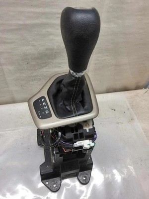 2014 - 2018 Jeep Cherokee Automatic Transmission Floor Gear Shifter Assembly OEM