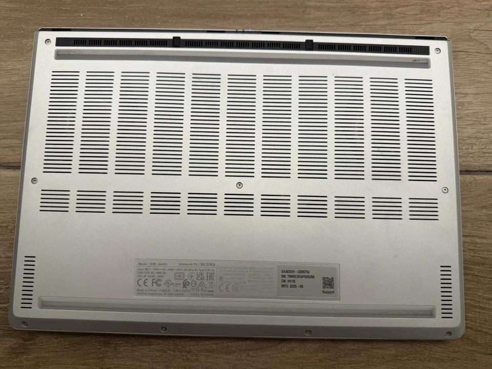 Asus ROG Zephyrus g14 Gaming Laptop - Image 3 of 4