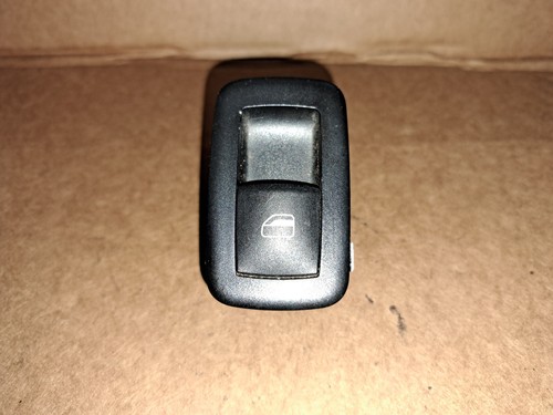 Rear Window Switch - 2010 Dodge Journey SXT 2.0 CRD Manual - 04602531AF - Picture 2 of 9