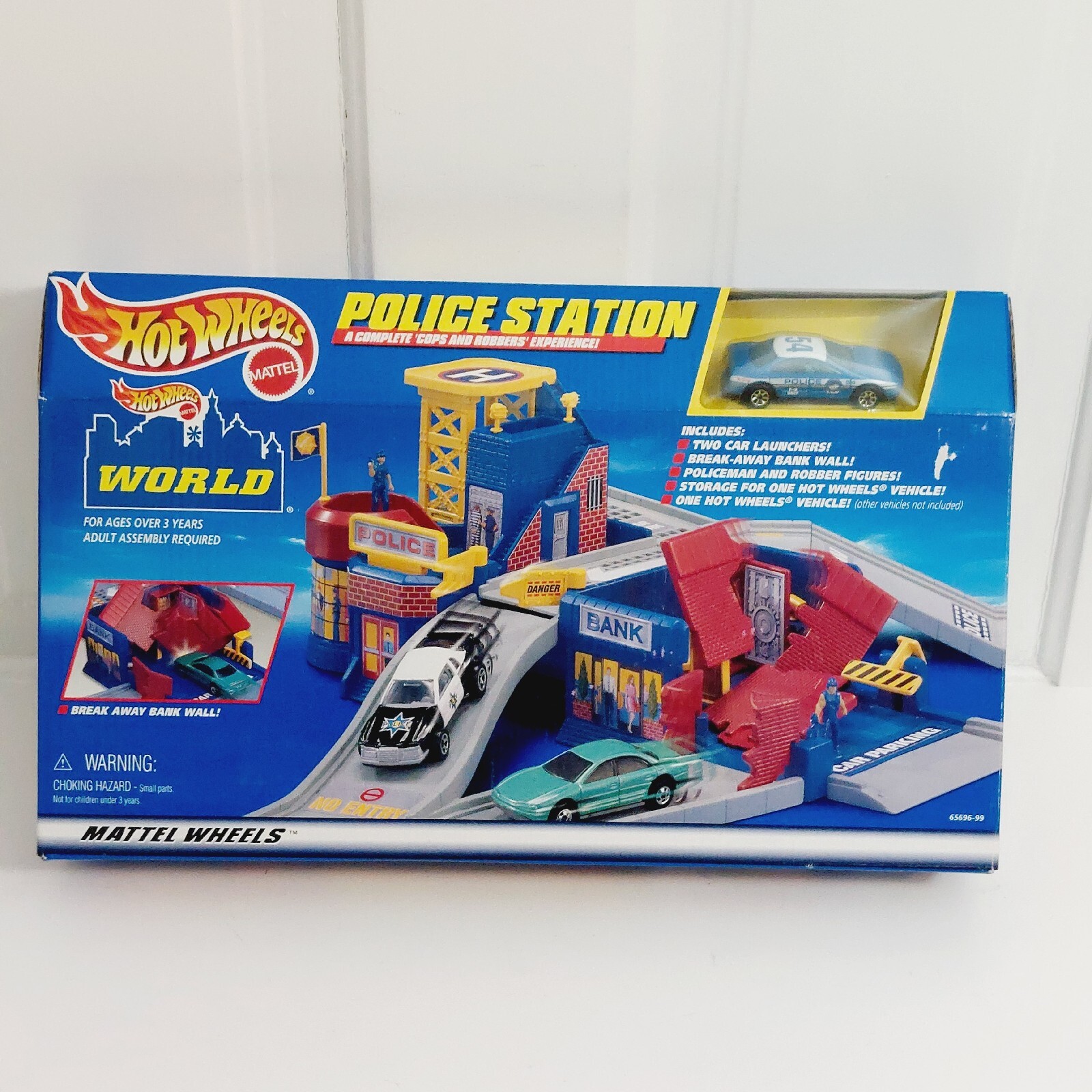 Hot Wheels World Mattel Police Station Vintage 1996 Brand New Sealed 65696-99
