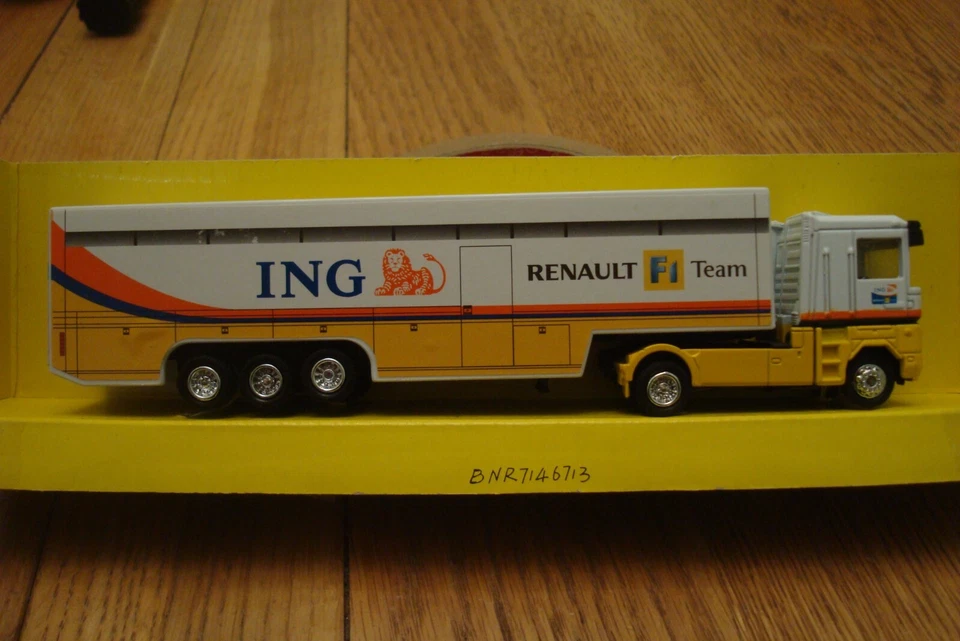 ING RENAULT 2008 FORMULA 1 RACING TEAM TRANSPORTER, 1:87 SCALE MODEL TRUCK SUPER - Image 2 of 2