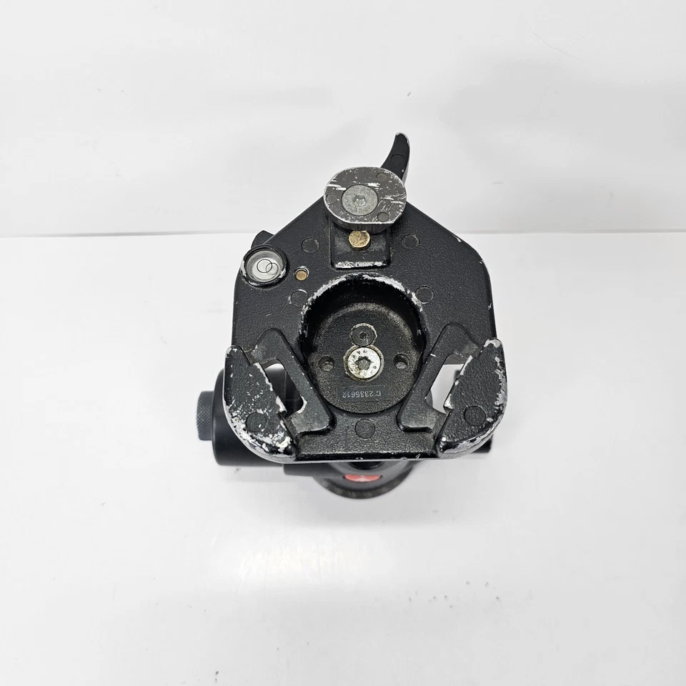 Manfrotto Hydrostatic Trailer Ball 468MGRC0 Tilt Head Tripod Mounted - Image 2 of 4