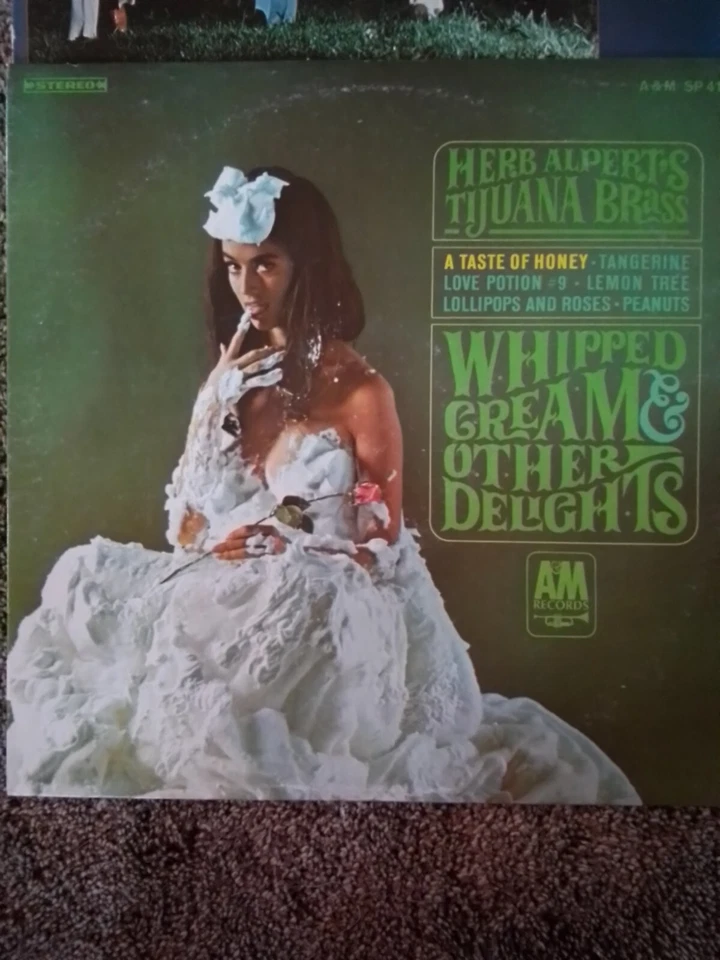 SIX 60'S AND 70'S VINTAGE VINYL RECORD ALBUMS FEATURING OAKRIDGE BOYS & OTHERS - Image 4 of 4