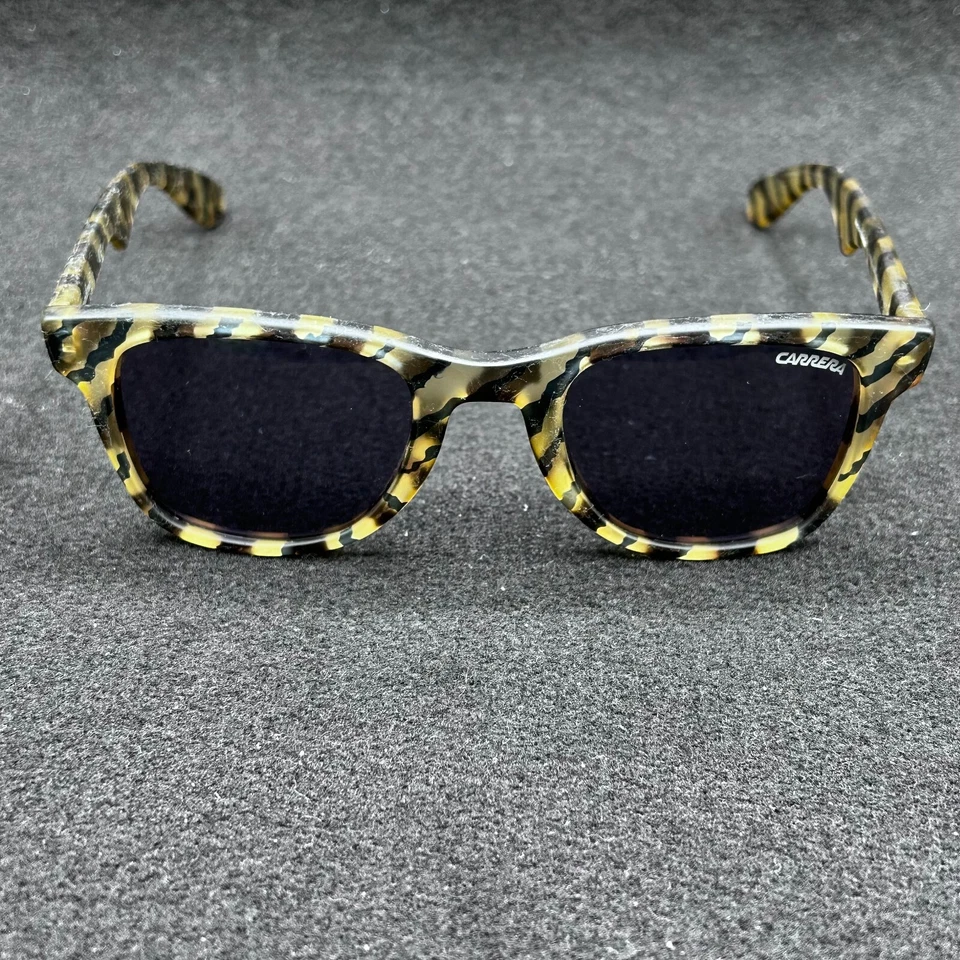Очки солнцезащитные Carrera 6000 889KU камуфляжная полоса с серыми линзами - Словения - б/у - Изображение 2 из 4