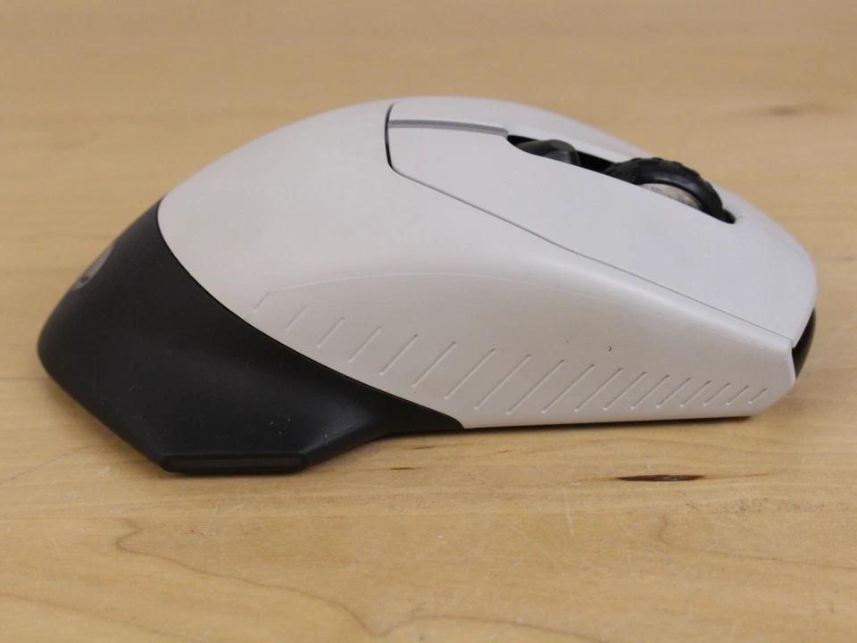 Проводная/беспроводная игровая мышь Alienware белая AW610M лунный свет с ключом - Изображение 4 из 4