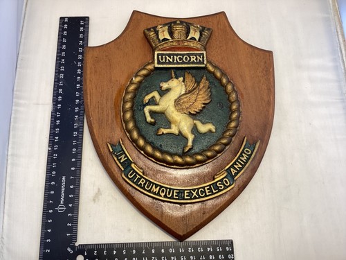 H.M.S EINHORN METALLWANDPLAKETTE / SCHILD AUF HOLZSOCKEL (HANDBEMALTE VERSION) - Bild 9 von 10