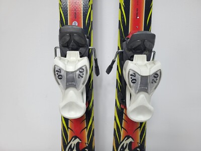 Völkl Racetiger Pro 2025 Skis + Marker 7.0 V-Motion Junior Bindings Völkl Racetiger Pro 2025 Skis + Marker 7.0 V-Motion Junior Bindings