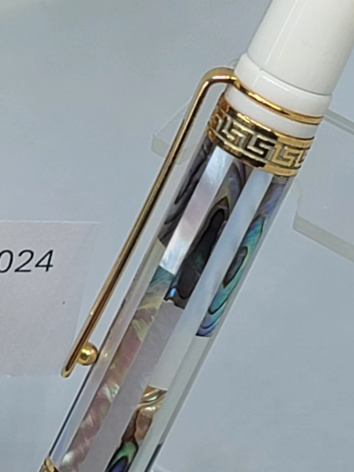 Danitrio Limited Ed Brilliante MoP Abalone Shell Ball Pen - Image 2 of 4