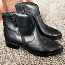 Easy Spirit Black Leather Booties Shoe Sz 8.5M Lacy, Block Heel Round-Toe Casual