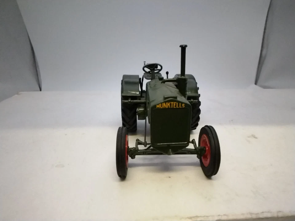 Trattore agricolo vintage Munktels ottime condizioni pulito scala giù modello raro - Immagine 2 di 4