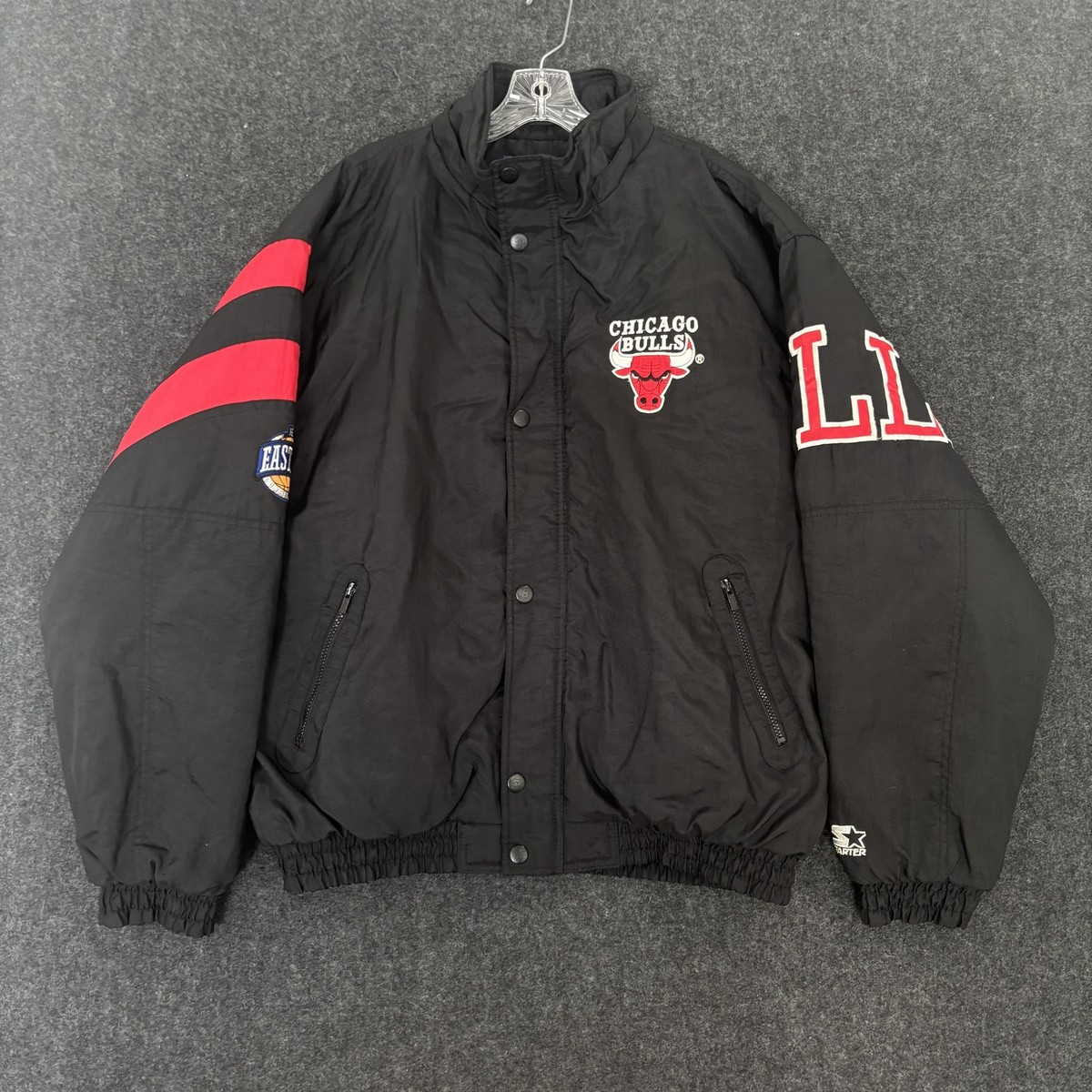 Vintage Chicago Bulls Jacket Men's XL Black Red Eastern Conference