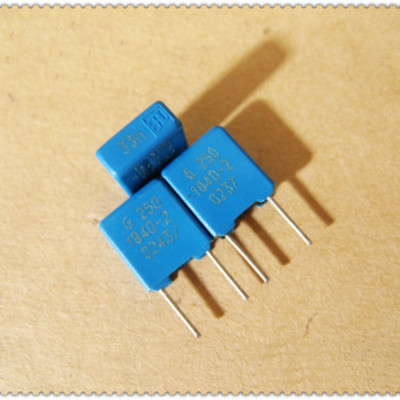 10Pcs ERO MKP1840 series 0.033uF/250V 2% film capacitor 33nF 333 foot pitch 5mm