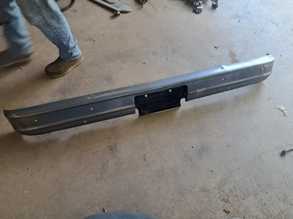 Chevrolet GMC G10 G20 G30 1978-1996 furgoneta parachoques trasero pintado Foto 2 de 4