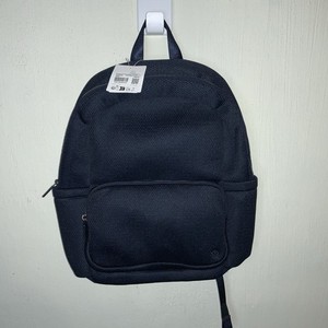 lululemon black everywhere backpack size one size 22L Tech Canvas Designed For Casual Lululemon Everywhere Backpack Mesh 17L