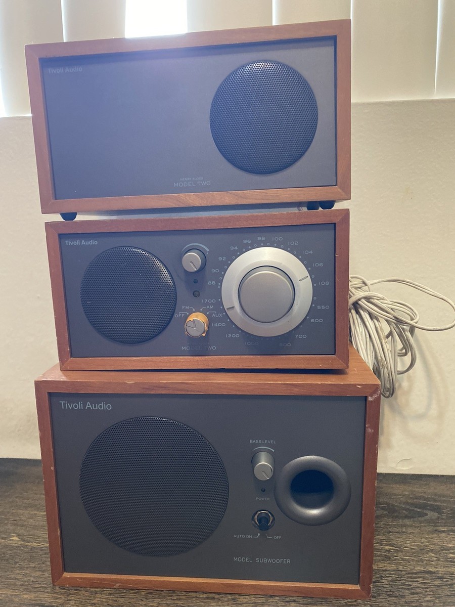 nunuu   MODEL TWO Tivoli Audio Tivoli Audio Model Two Walnut Case AM/FM Radio Speaker w