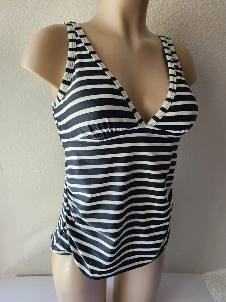 Merona Tankini  Top Black/White Stripe  Lined Padded Flatter Medium - Image 2 of 4
