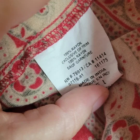 Motherhood Maternity Women's Red Floral Long Sleeve Boho Blouse Size Large - Image 3 of 4