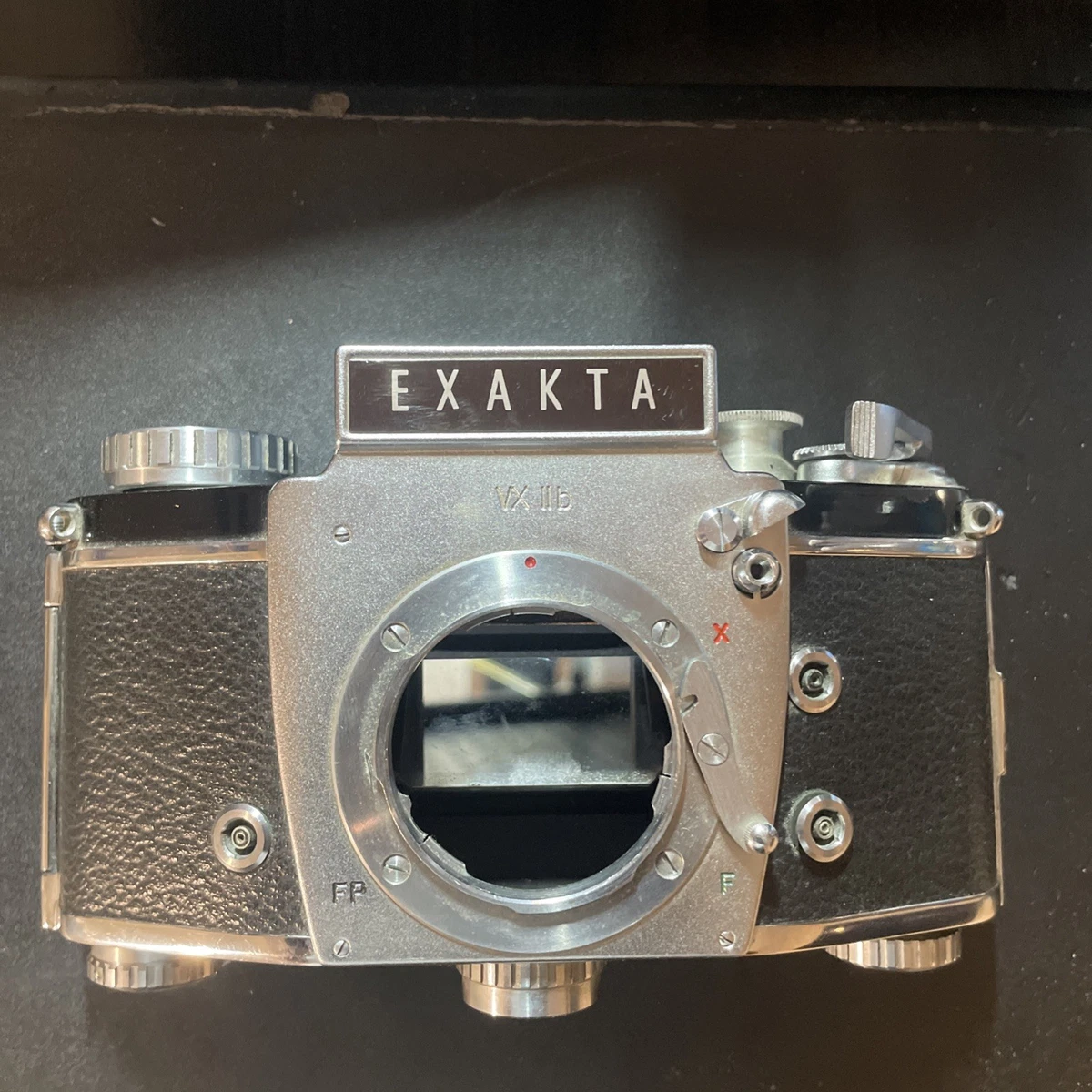 Exakta Varex IIa – Appareil Photo Allemand Ihagee, Objectif 50mm F/2.8, Testé