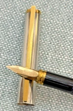 S.T. Dupont Montparnasse XL Godron Lined Silver Gold Trim Fountain Pen F 18 K