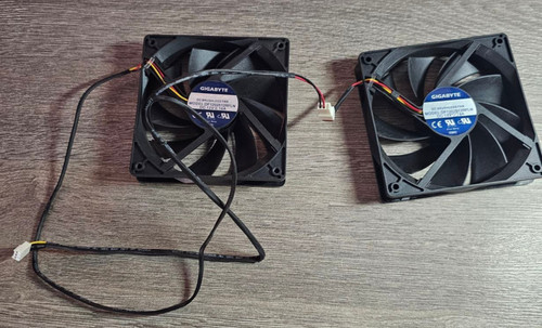 Set Gehäuse Lüfter FAN Kühler Cool GIGABYTE DF1202512RFLN 120*120*25mm 3-pol