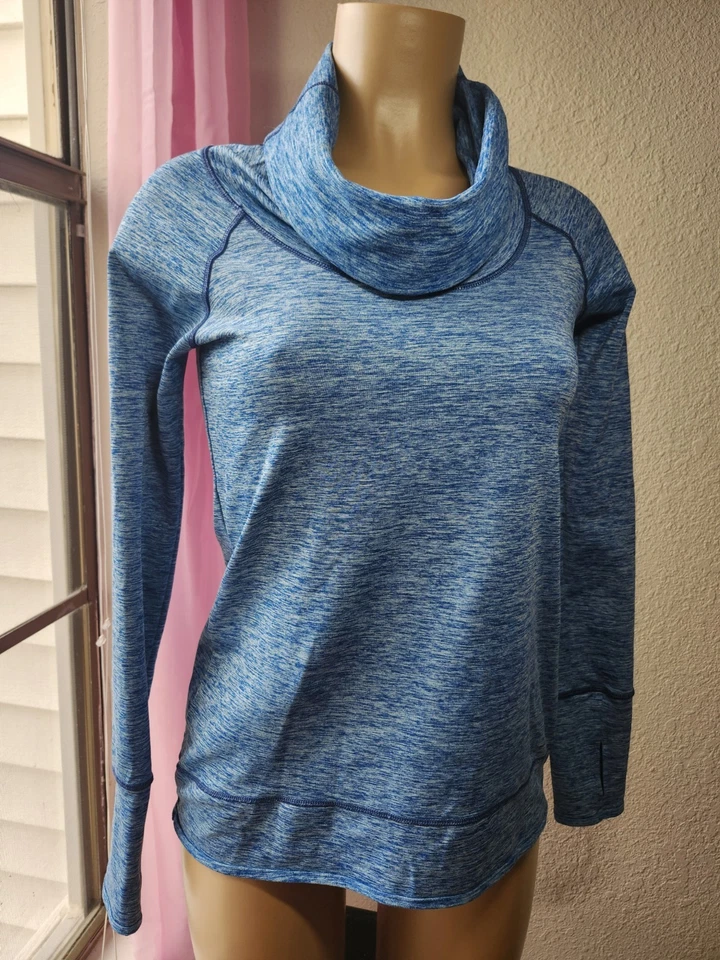 Top deportivo Reebok pequeño azul capucha cuello pulóver manga larga agujeros para el pulgar nuevo sin etiquetas  Foto 3 de 4