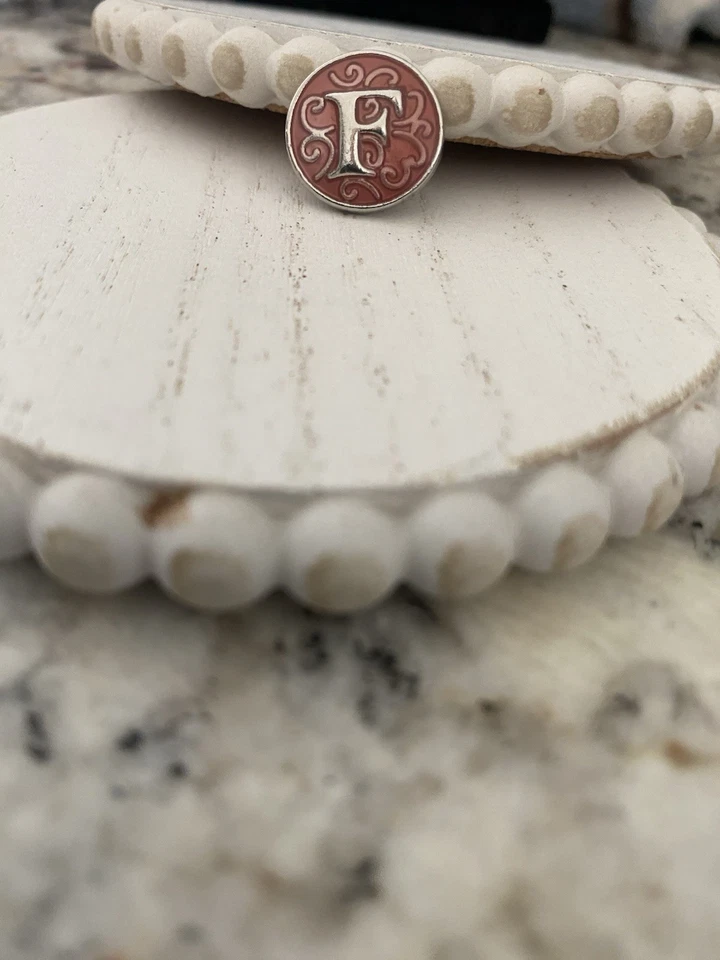 Collar con dije inicial F joyería intercambiable se adapta a botón a presión de jengibre Foto 2 de 4