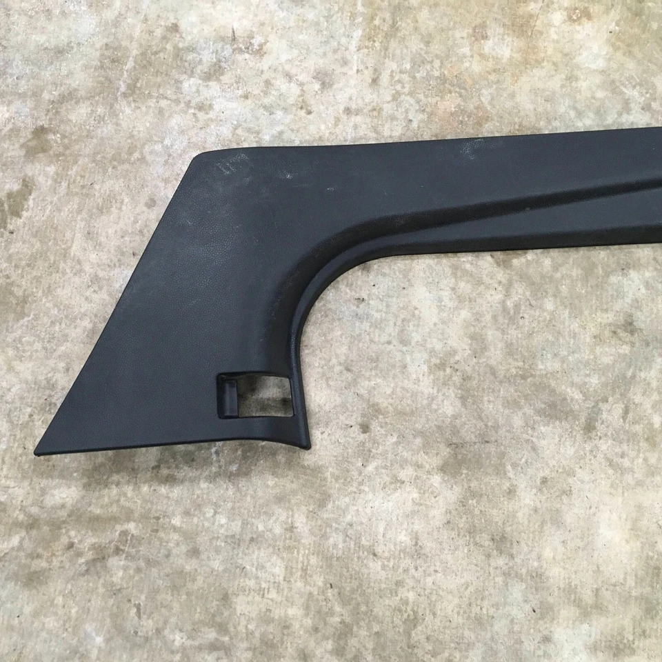 Mini Cooper 2009-2015 umbral de puerta placa de desgaste moldura puerta izquierda 9133681 OEM. Foto 3 de 4