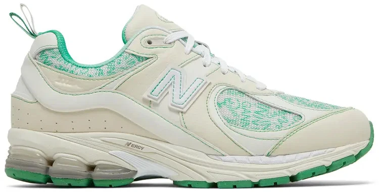 New Balance GANNI x 2002R Turtledove for Sale | Authenticity