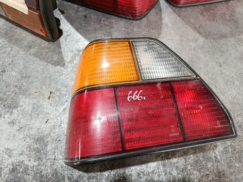 VW Golf II 2 Heckleuchte Rücklicht Rückleuchte links 191945111A HELLA