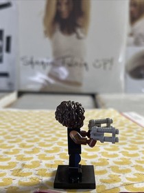 DOMINO ZAZIE BEETZ LEGO MINIFIG FIGURE marvel comics deadpool 2 x-force liefeld